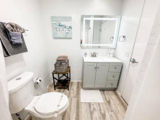 Gaslamp 2bdrm - W Parking & 5 Beds #303 - 3