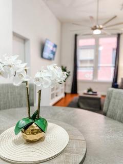 Gaslamp 2bdrm - W Parking & 5 Beds #303 - San Diego - 8