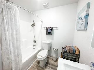 Gaslamp 2bdrm - W Parking & 5 Beds #303 - 2