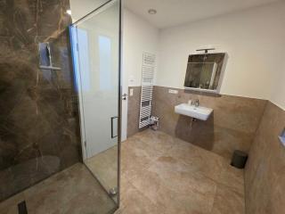 Apartement 2 Schlafzimmer 300 m zur Würth Hauptzentrale - 2