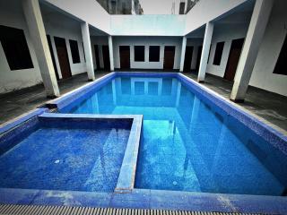 The Signature Resort - 1
