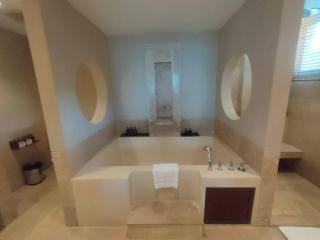 Shasa Vela Condominium D, Maret - 3