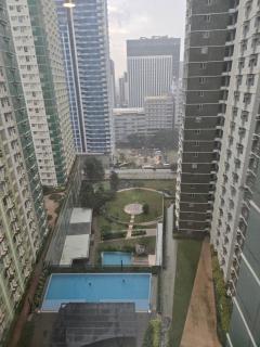 Hotel Style Studio with Pool View & Fast Wi-Fi 4pax - Cebu City - 4