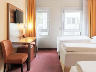 B&B HOTEL Mannheim-City - 5