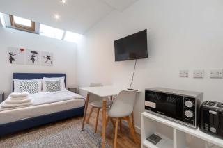 Spacious Studio Apartment in Shoreditch - London - 5