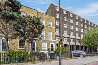 Bright Modern 1 Bed in Central - 6