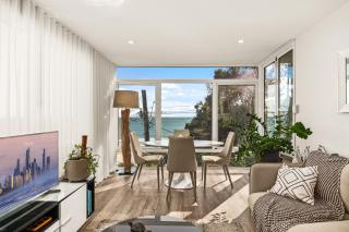 Oceanview Retreat - 2 mins walk to Kirra Beach - Gold Coast - 7