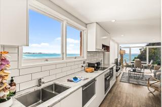 Oceanview Retreat - 2 mins walk to Kirra Beach - Gold Coast - 4