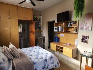 Primrose Accommodation - 4