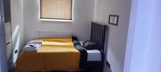 Bright Double Room w Private Bath Easy Access Free Breakfast - Forest Hill - 0