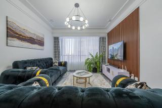 elegant beautifully furnished two bedroom apartment with unbeatable city scenic views with swimming pool and well equipped gym and ample parking space - 5