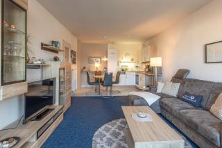 HafenLiebe mit Blick über den Warener Stadthafen - Waren - 8