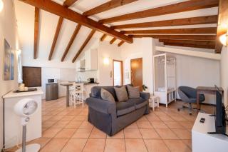 Cascine Apartments by Wonderful Italy - 9