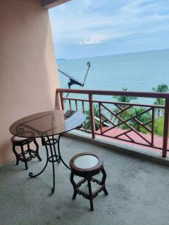 Oceanwhite Homestay Corus - 2