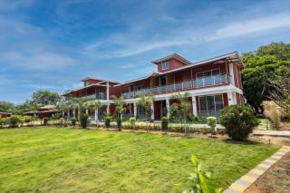 Green House Resort by Green Apple Stays - 1