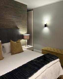 The Gallery 204 Luxury Apartment - Knysna - 4
