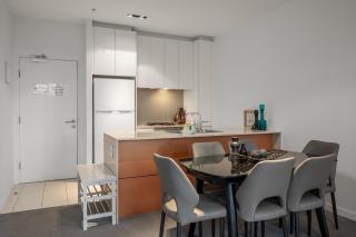 Convenient CBD Retreat in the Best Location - Melbourne - 3