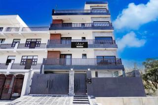 Collection O Sector 143B Noida - Noida - 0