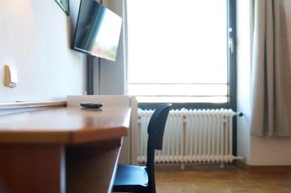 Monteurzimmer für bis zu 26 Personen in Straubing low budget mit Gemeinschaftsküche NEU - 2