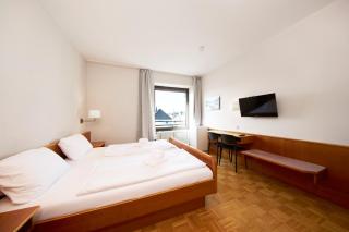 Donau Motel Straubing Low-Budget Volksfest WIEDERERÖFFNUNG - Straubing - 9