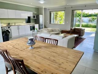Franschhoek Gem on Van Wijk - Franschhoek - 5