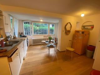 Villa mit Pool & Sauna am See - 6