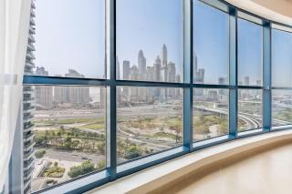 Spacious 1BR Overlooking City Skyline and Marina, Next to JLT Lakefront, Just Minutes to Metro, Jumairah Bay Tower X1, JLT by Deluxe Holiday Homes - 9