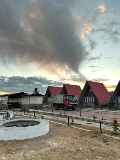 Sylwan-O Sunrise Homestay And Restaurant - Shillong - 2