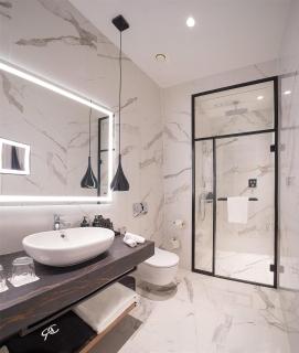 Radisson Collection Hotel, Basilica Budapest - Budapest - 6