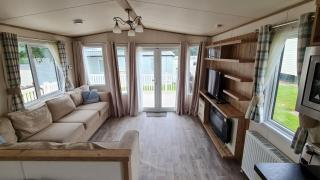 Hoburne Devon Bay Fabulous 3 bedroom caravan, with decking - 6