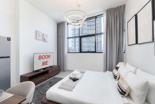 StayShort - JVC Apartments Sleeps 2 in a Great Location - 7