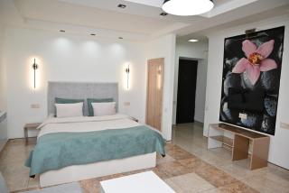 Studio on Papazyan 12 - 8