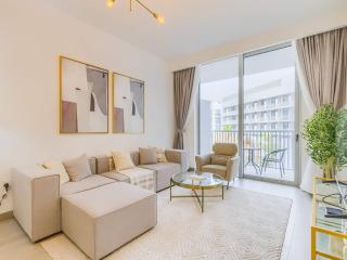 TRPS - Luma 22, Jumeirah Village Circle - Chic 1BR Modern Sanctuary - 0
