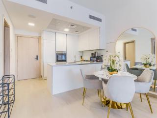 TRPS - Luma 22, Jumeirah Village Circle - Chic 1BR Modern Sanctuary - 2