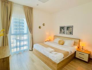 Sleek Stays - 1BR with balcony at Yas Island near Sea World,Etihad Arena - 2