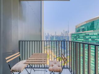 TRPS - Ahad Residences, Business Bay - Full Burj Khalifa View - Modern Furnished Studio - 0