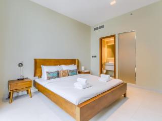 TRPS - No 9, Dubai Marina - Waterfront Marina View - Spacious 3BR Furnished - 1