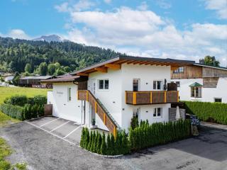 Ferienwohnungen N & C - Apfeldorf - 8