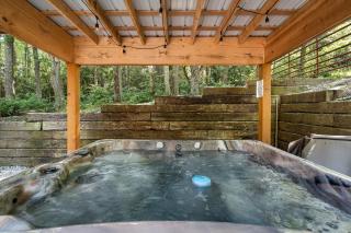 Sitting Bear Cottage W Spa At Linville Gorge - 7