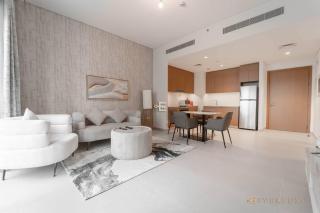 Resort-style Beach 1 Br Apt W Infinity Pool - Dubai - 3