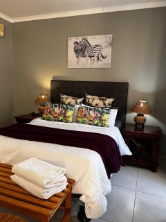 Platinum Airport Lodge & Guesthouse - Pretoria - 9