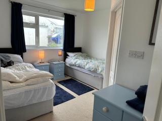 Bungalow with stunning views over Widemouth Bay - - 2