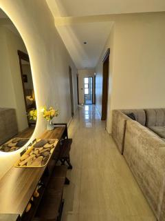 Luxury Apartment with 3 bed room - 4