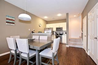 Luxury 3 Bedroom Townhouse, Comfortable Sleeps 8 Super Close To Disney! - 3