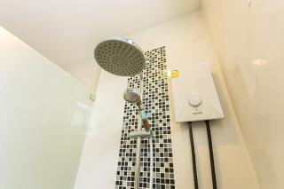Suksan Pool View Apartment 1 - 3