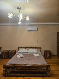 Broliskedi inn - 0