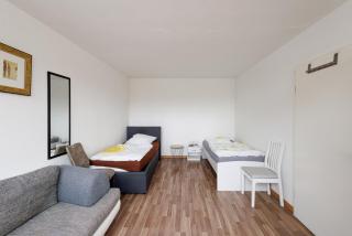 Geräumige Monteurwohnung in Ratingen mit WLAN und Parkplatz - Ratingen - 0