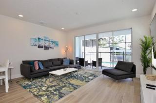 Great 4 Bedroom Townhouse In Hidden Forest, With Private Pool! - Orlando - 2