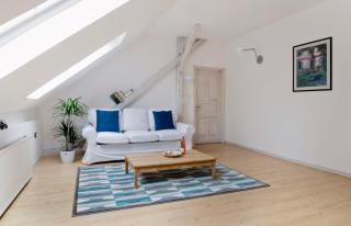 Bright Loft next to the ruin pubs FREE AIRCONDITIONER FREE COFFEE - 9
