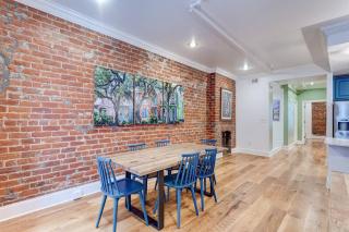 Chic condo w garage parking near French Quarter - 9